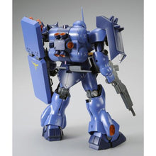 Load image into Gallery viewer, P Bandai 1/100 MG Geara Doga Rezin Schnyder’s Use
