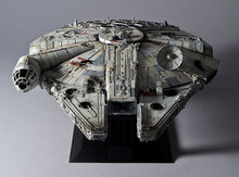 Load image into Gallery viewer, P Bandai 1/72 PG Milennium Falcon
