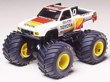 Load image into Gallery viewer, 1/32 Mini 4WD Hi-Lux Monster Racer Jr.
